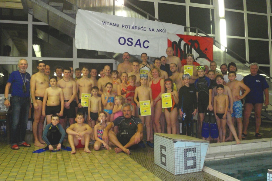 Přečtete si více ze článku Již tento pátek 15.5.2015 v bazénu OSAC soutěžně zábavný večer – přijďte všichni!