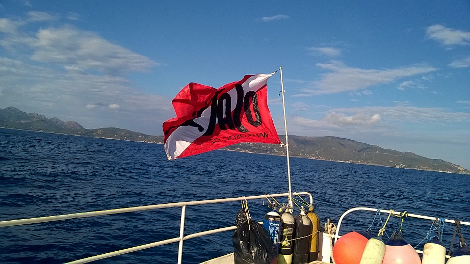 Přečtete si více ze článku Pozdrav party OSAC z potápění na Korsice 3.6.2017
